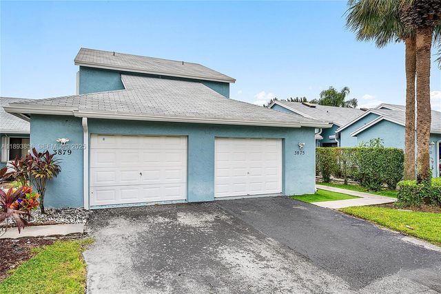 3875 Island Club W, Lantana, FL 33462