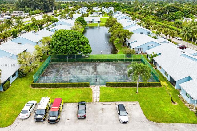3875 Island Club W, Lantana, FL 33462