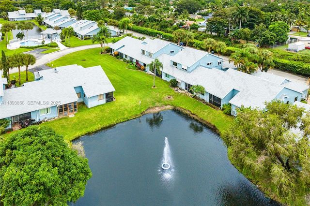 3875 Island Club W, Lantana, FL 33462
