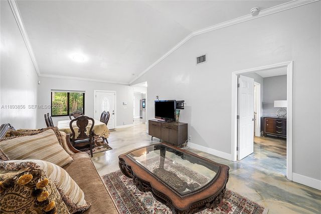 3875 Island Club W, Lantana, FL 33462