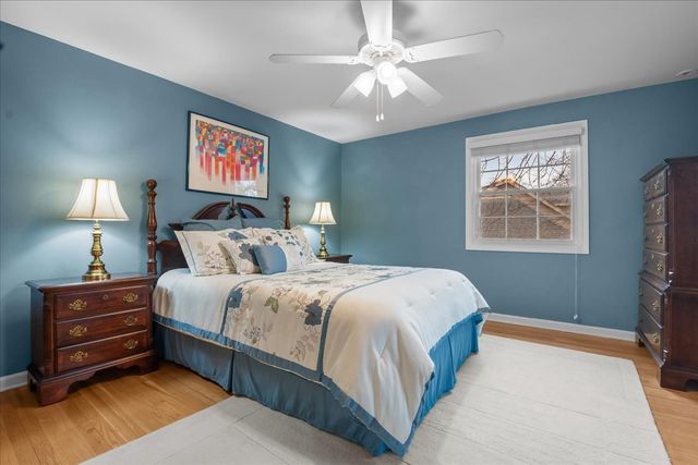 1632 Longvalley Drive, Northbrook, IL 60062