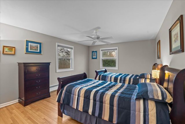 1632 Longvalley Drive, Northbrook, IL 60062