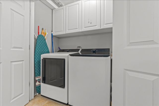 1632 Longvalley Drive, Northbrook, IL 60062