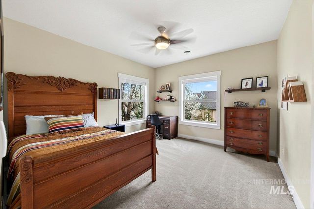 1013 E Rivers End Drive, Eagle, ID 83616