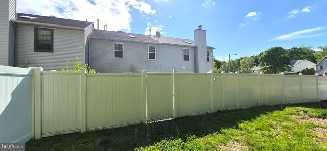 1003 BAYWOOD DR, Williamstown, NJ 08094