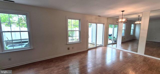 1003 BAYWOOD DR, Williamstown, NJ 08094