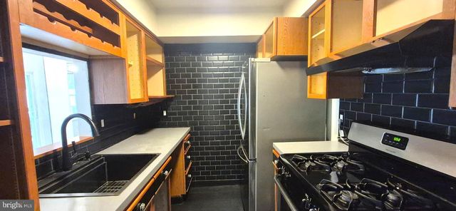 1003 BAYWOOD DR, Williamstown, NJ 08094