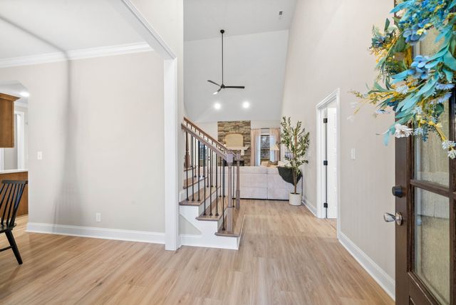 867 Burley Barn Rd, Clarksville, TN 37042