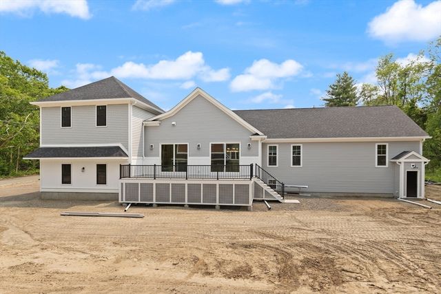 68 Orchard Ave, Johnston, RI 02919