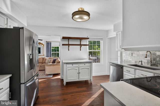 1409 ASHCOM DR, Downingtown, PA 19335