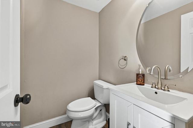 1409 ASHCOM DR, Downingtown, PA 19335