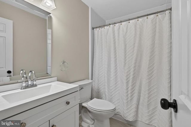 1409 ASHCOM DR, Downingtown, PA 19335