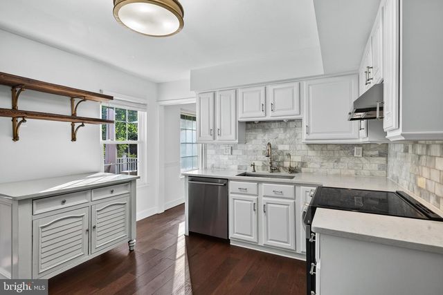1409 ASHCOM DR, Downingtown, PA 19335