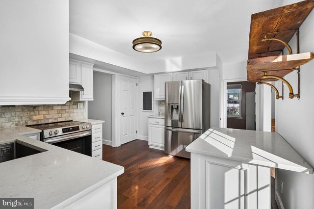 1409 ASHCOM DR, Downingtown, PA 19335
