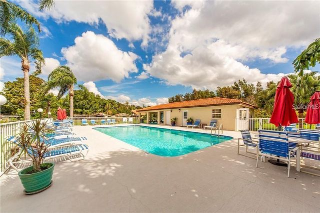 2571 CYPRUS DRIVE 1-204, Palm Harbor, FL 34684