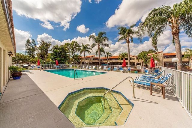 2571 CYPRUS DRIVE 1-204, Palm Harbor, FL 34684