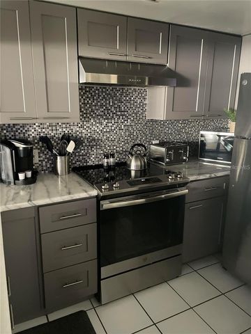 2571 CYPRUS DRIVE 1-204, Palm Harbor, FL 34684