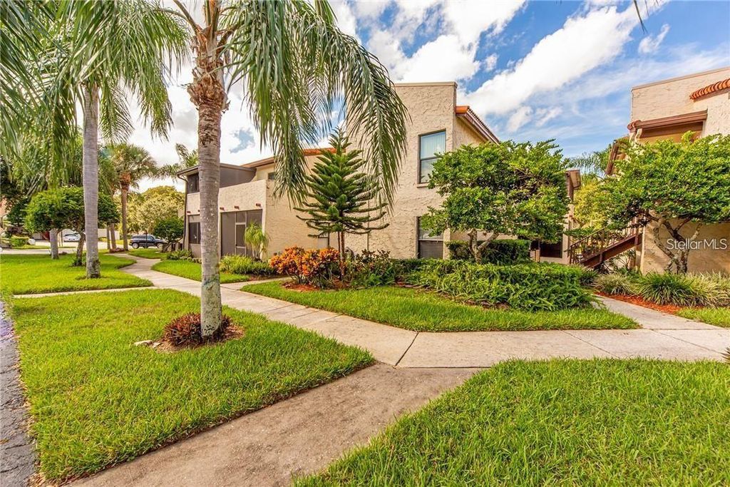 2571 CYPRUS DRIVE 1-204, Palm Harbor, FL 34684
