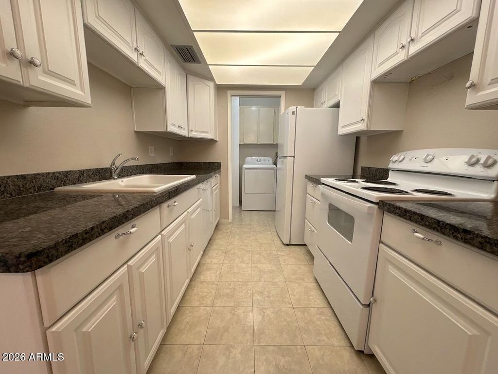 5970 W Augusta Avenue, Glendale, AZ 85301 — photo 5