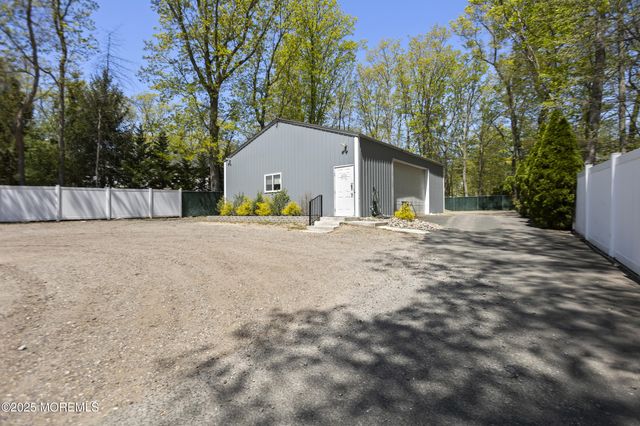 28 Ashford Road, Jackson, NJ 08527