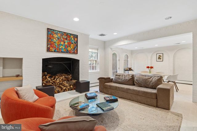 2468 BELMONT RD NW, Washington, DC 20008
