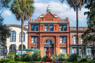 100 E Bay Street, Savannah, GA 31401