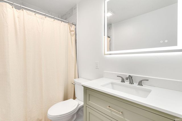 16765 Valley Forge Lane, Granger, IN 46530