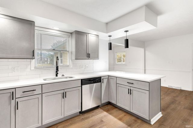 16765 Valley Forge Lane, Granger, IN 46530