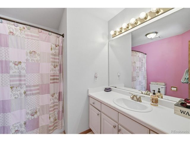 9741 Spring Hill Pl, Highlands Ranch, CO 80129