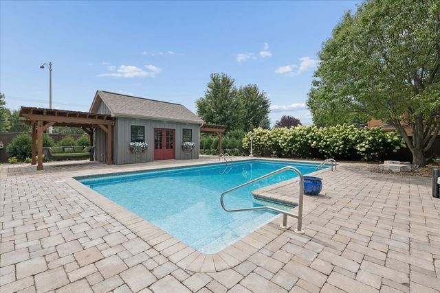 25053 W Pauline Drive, Plainfield, IL 60586