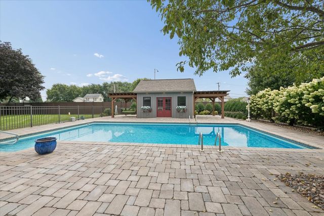 25053 W Pauline Drive, Plainfield, IL 60586