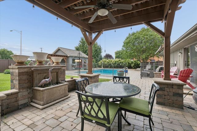 25053 W Pauline Drive, Plainfield, IL 60586