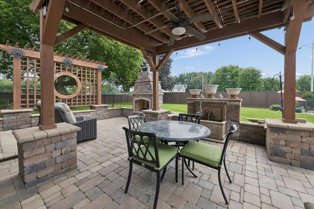 25053 W Pauline Drive, Plainfield, IL 60586