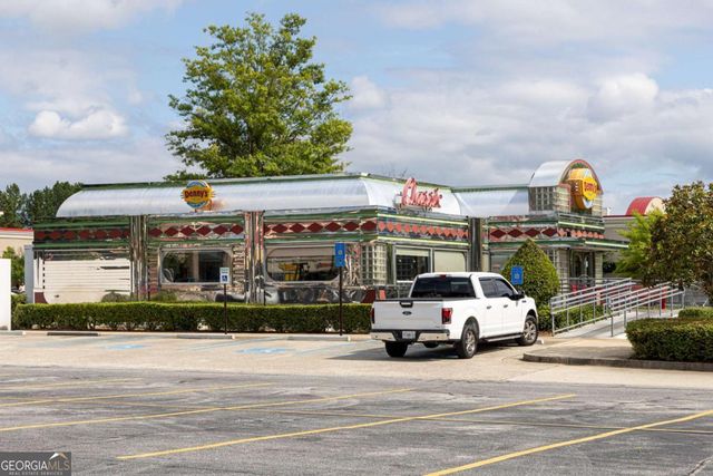 132 Chattahoochee Circle, Locust Grove, GA 30248