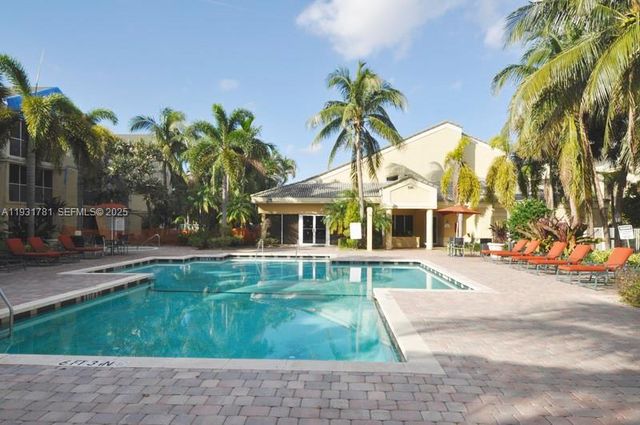 5686 Rock Island Rd 126, Tamarac, FL 33319