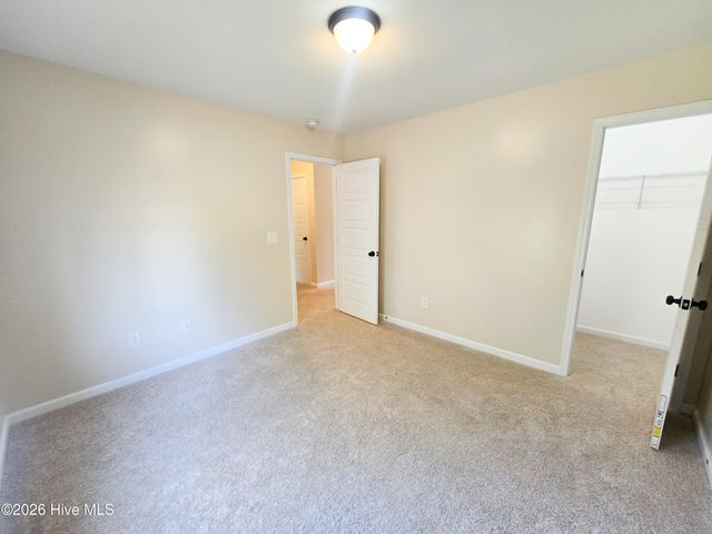 212 Long Pond Drive, Sneads Ferry, NC 28460