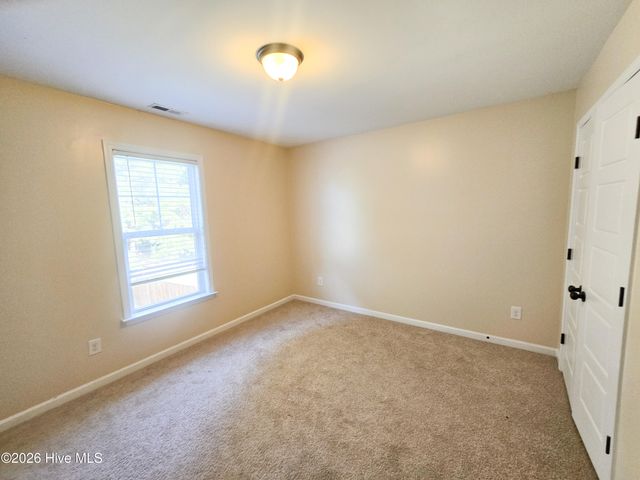 212 Long Pond Drive, Sneads Ferry, NC 28460