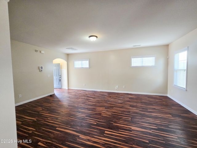 212 Long Pond Drive, Sneads Ferry, NC 28460