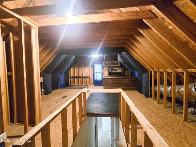 212 Long Pond Drive, Sneads Ferry, NC 28460