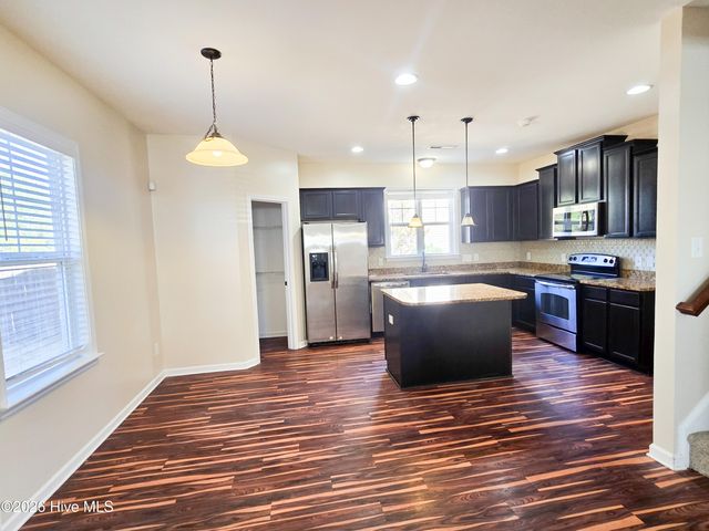 212 Long Pond Drive, Sneads Ferry, NC 28460