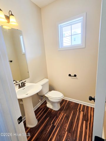 212 Long Pond Drive, Sneads Ferry, NC 28460