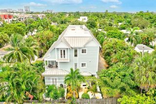 1110 NE 17th Way, Fort Lauderdale, FL 33304