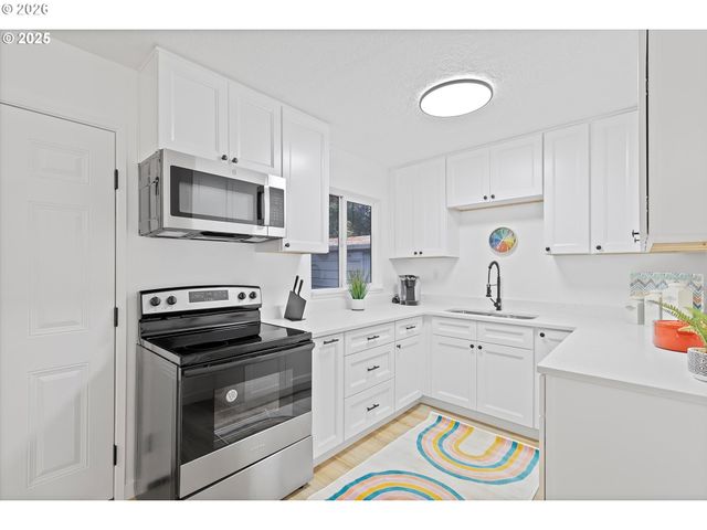 9523 N ALLEGHENY Ave, Portland, OR 97203