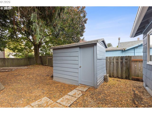 9523 N ALLEGHENY Ave, Portland, OR 97203