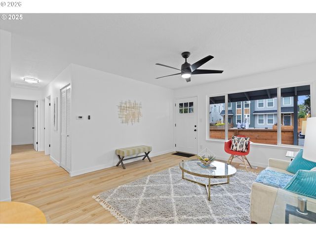 9523 N ALLEGHENY Ave, Portland, OR 97203