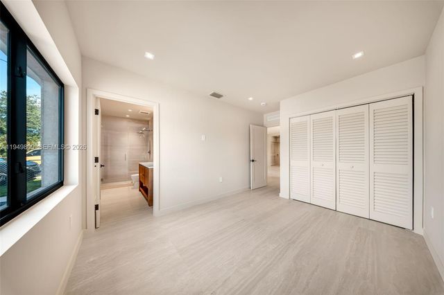 2625 SW 32nd Ct 2625, Miami, FL 33133