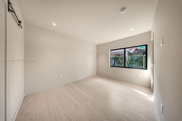 2625 SW 32nd Ct 2625, Miami, FL 33133