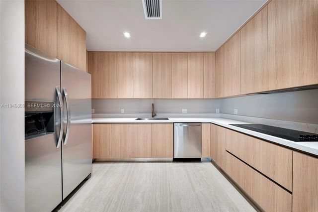 2625 SW 32nd Ct 2625, Miami, FL 33133