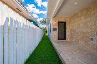 2625 SW 32nd Ct 2625, Miami, FL 33133