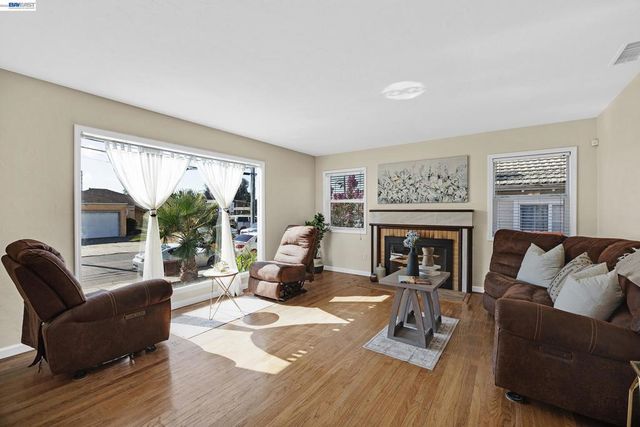 1441 170Th Ave, Hayward, CA 94541
